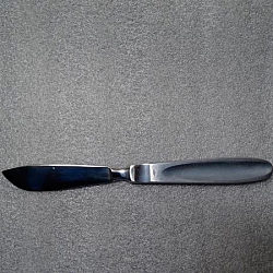 Нож ветеринарный хрящевой реберный из углеродистой стали НВЛ 205х75